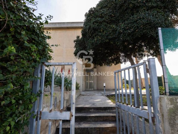 casa indipendente in vendita a Santa Croce Camerina in zona Punta Braccetto