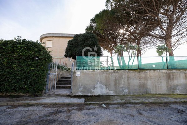 casa indipendente in vendita a Santa Croce Camerina in zona Punta Braccetto