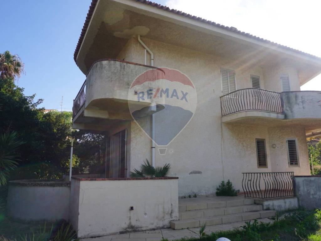 casa indipendente in vendita a Santa Croce Camerina