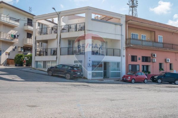 casa indipendente in vendita a Santa Croce Camerina