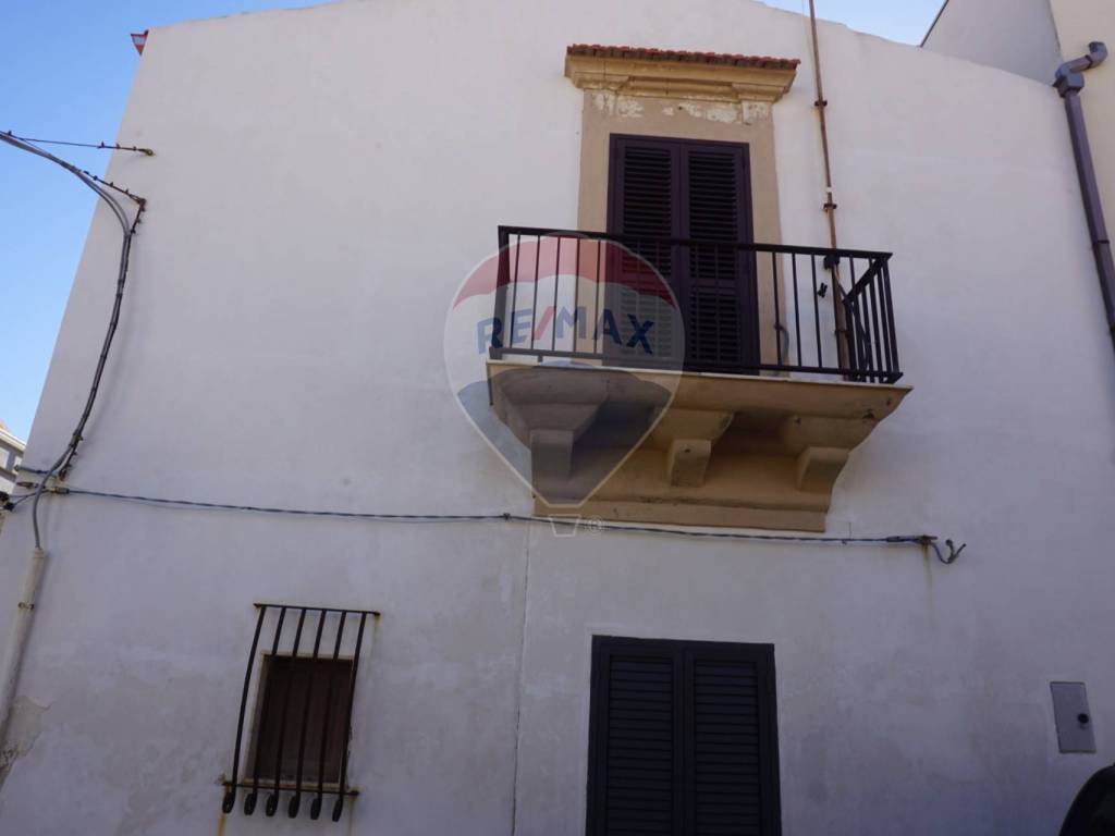casa indipendente in vendita a Santa Croce Camerina in zona Punta Secca