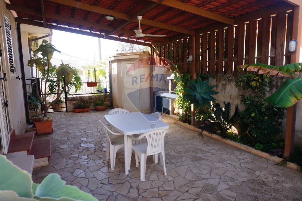 casa indipendente in vendita a Santa Croce Camerina in zona Casuzze/Kaukana