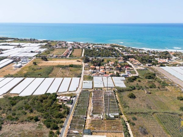 terreno agricolo in vendita a Santa Croce Camerina in zona Punta Braccetto