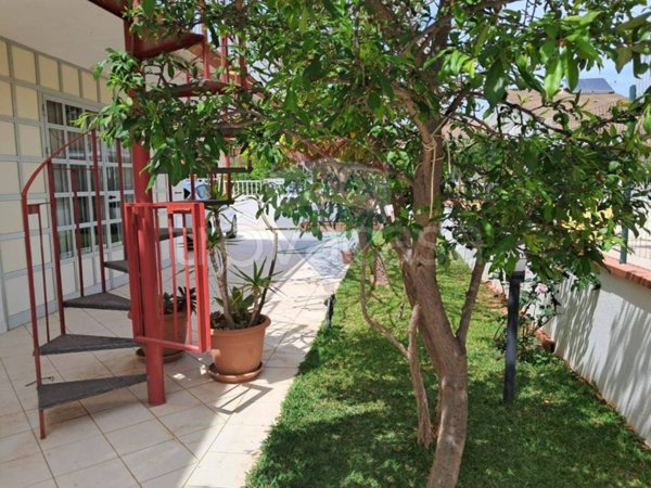 casa indipendente in vendita a Santa Croce Camerina in zona Casuzze/Kaukana