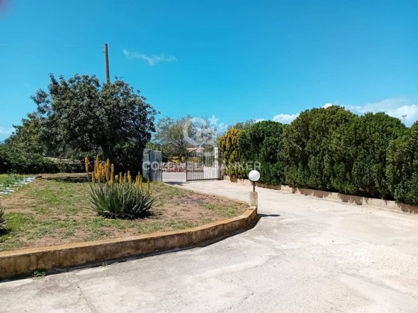 casa indipendente in vendita a Santa Croce Camerina in zona Punta Secca