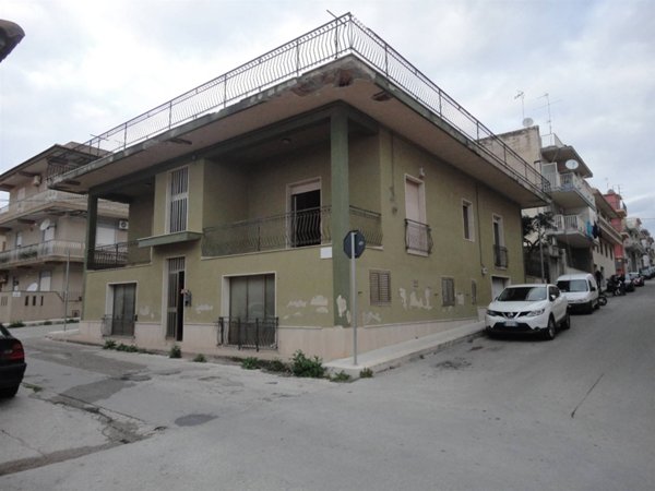 casa indipendente in vendita a Santa Croce Camerina