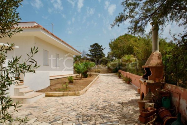 casa indipendente in vendita a Santa Croce Camerina in zona Casuzze/Kaukana