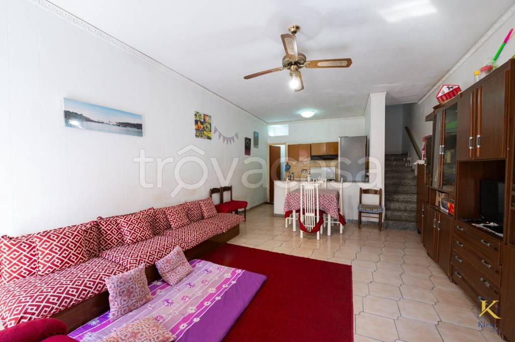 casa indipendente in vendita a Santa Croce Camerina in zona Punta Secca