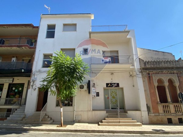 casa indipendente in vendita a Santa Croce Camerina in zona Casuzze/Kaukana