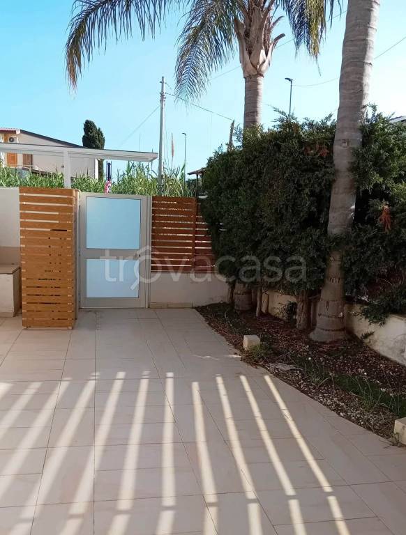 casa indipendente in vendita a Santa Croce Camerina in zona Casuzze/Kaukana