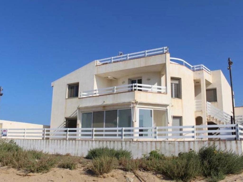 casa indipendente in vendita a Santa Croce Camerina in zona Punta Braccetto