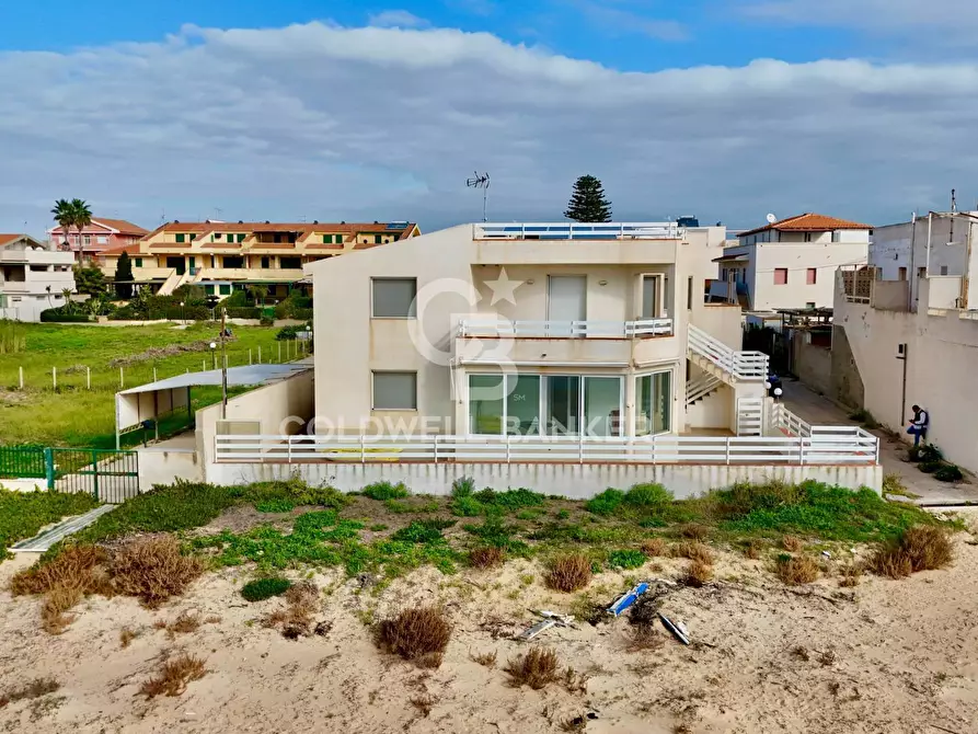 casa indipendente in vendita a Santa Croce Camerina in zona Punta Braccetto