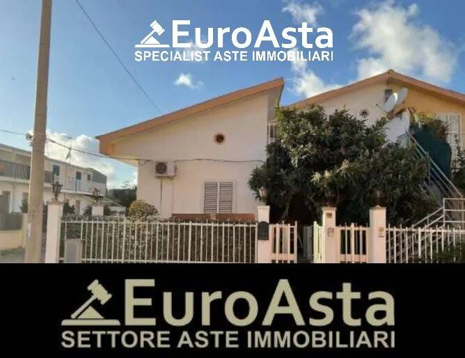 casa indipendente in vendita a Santa Croce Camerina
