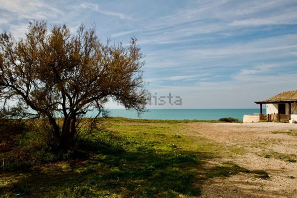 casa indipendente in vendita a Santa Croce Camerina in zona Punta Braccetto