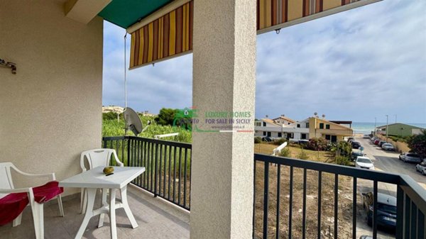 appartamento in vendita a Santa Croce Camerina in zona Punta Secca