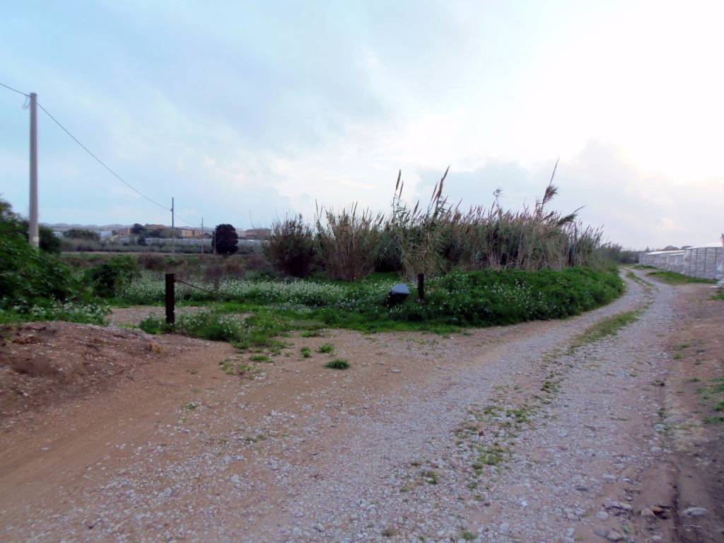 terreno agricolo in vendita a Santa Croce Camerina in zona Punta Braccetto