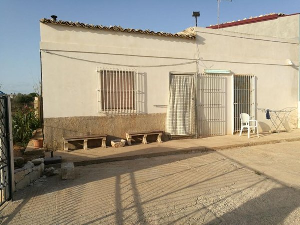 casa indipendente in vendita a Santa Croce Camerina