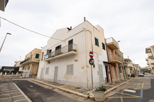 casa indipendente in vendita a Santa Croce Camerina in zona Punta Secca