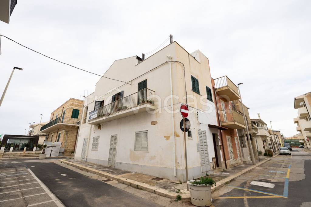 casa indipendente in vendita a Santa Croce Camerina in zona Punta Secca