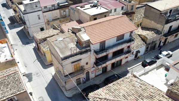 casa indipendente in vendita a Santa Croce Camerina