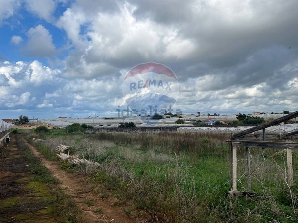 terreno agricolo in vendita a Santa Croce Camerina in zona Punta Secca