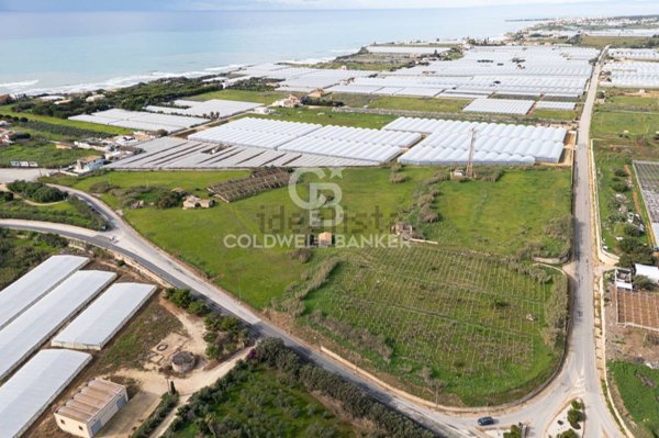 terreno edificabile in vendita a Santa Croce Camerina in zona Punta Secca
