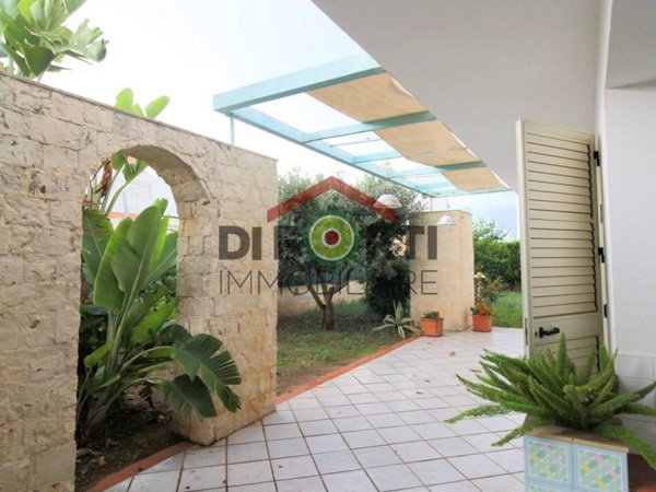 casa indipendente in vendita a Santa Croce Camerina in zona Casuzze/Kaukana