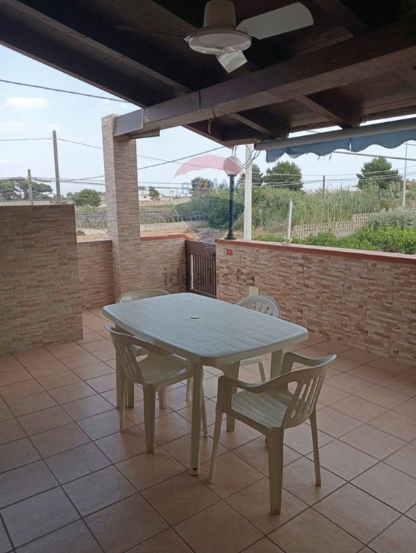 appartamento in vendita a Santa Croce Camerina in zona Punta Braccetto