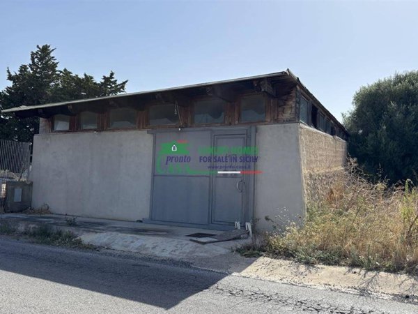 casa indipendente in vendita a Santa Croce Camerina