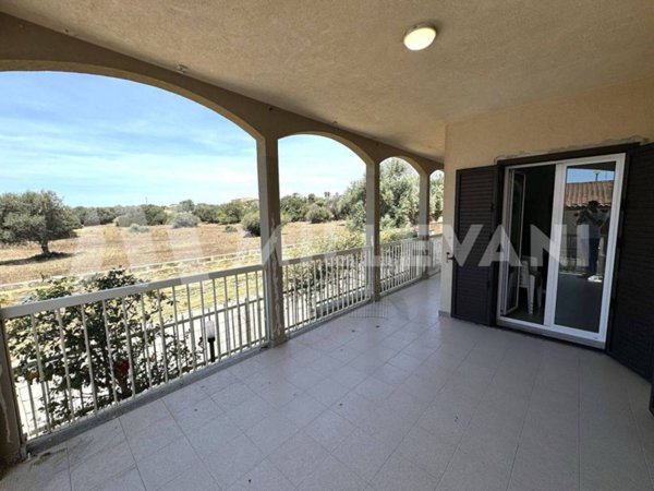 casa indipendente in vendita a Santa Croce Camerina in zona Casuzze/Kaukana