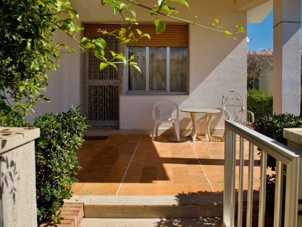 casa indipendente in vendita a Santa Croce Camerina in zona Punta Braccetto