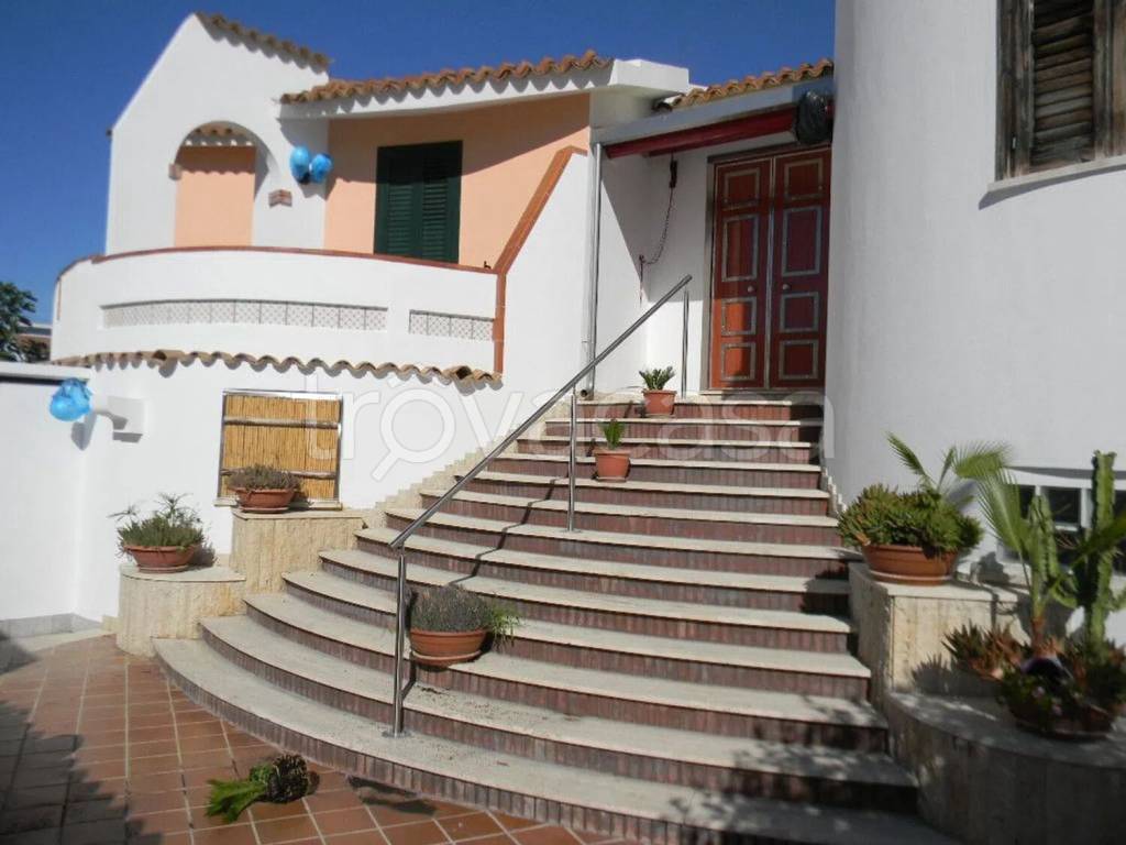 casa indipendente in vendita a Santa Croce Camerina in zona Casuzze/Kaukana