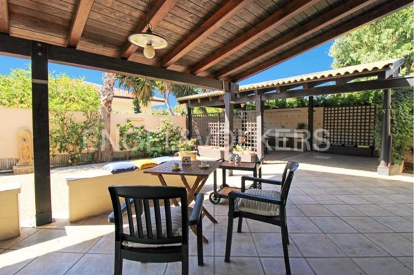 casa indipendente in vendita a Santa Croce Camerina in zona Punta Braccetto