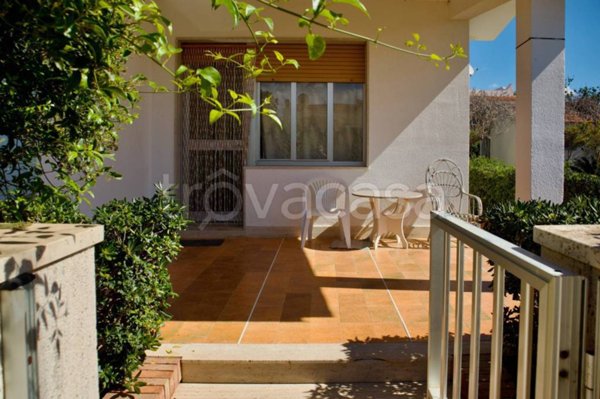 casa indipendente in vendita a Santa Croce Camerina in zona Punta Braccetto