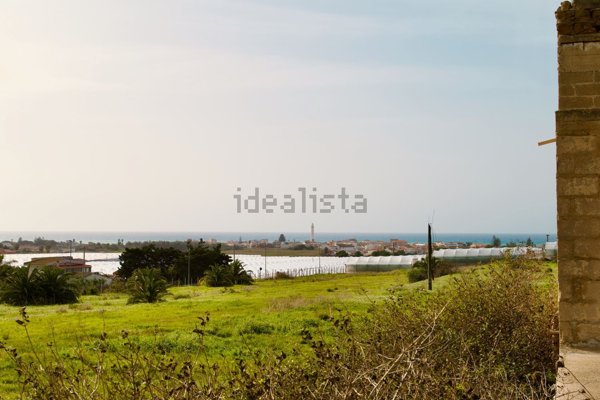 terreno agricolo in vendita a Santa Croce Camerina in zona Punta Secca