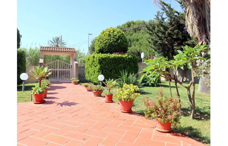 casa indipendente in vendita a Santa Croce Camerina in zona Punta Secca