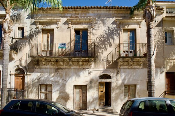 casa indipendente in vendita a Santa Croce Camerina