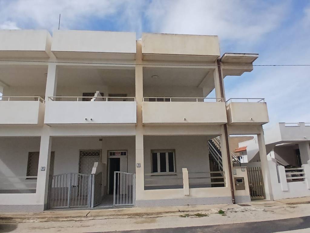 appartamento in vendita a Santa Croce Camerina in zona Punta Braccetto