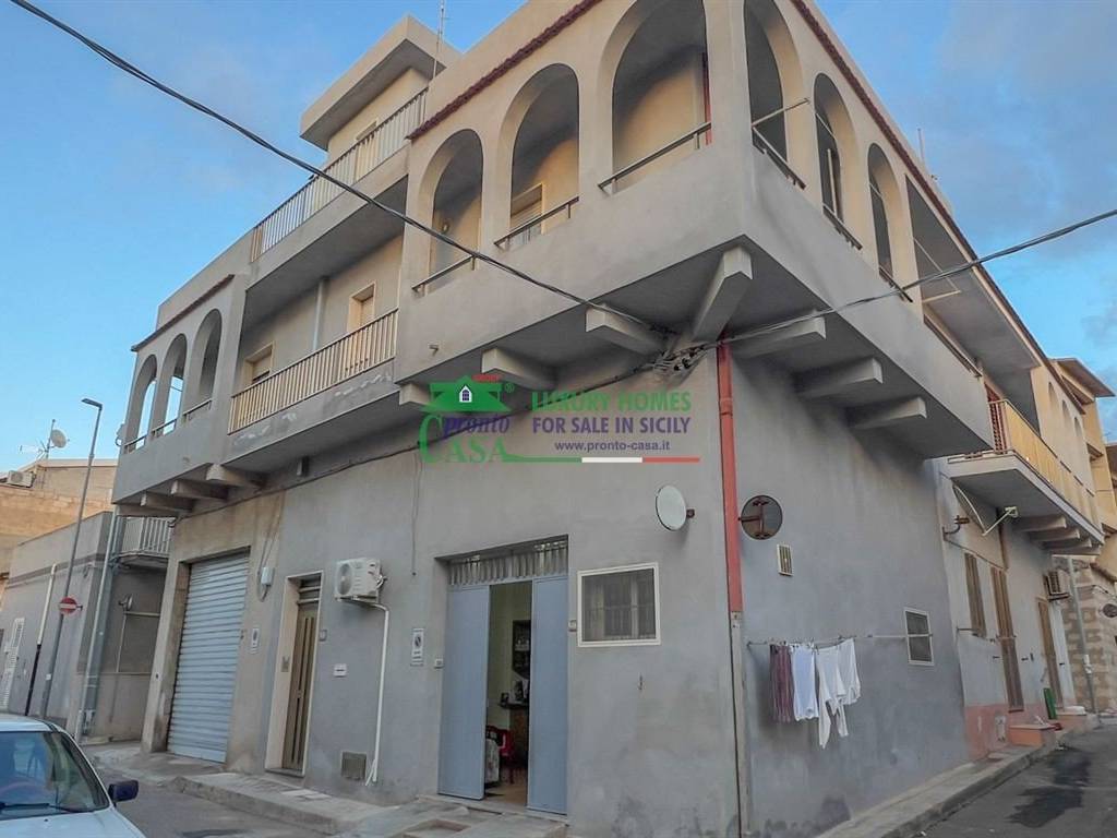 casa indipendente in vendita a Santa Croce Camerina