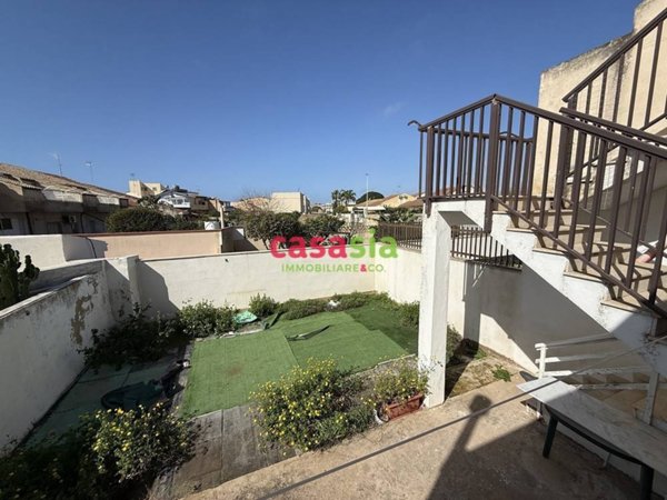 casa indipendente in vendita a Santa Croce Camerina in zona Casuzze/Kaukana