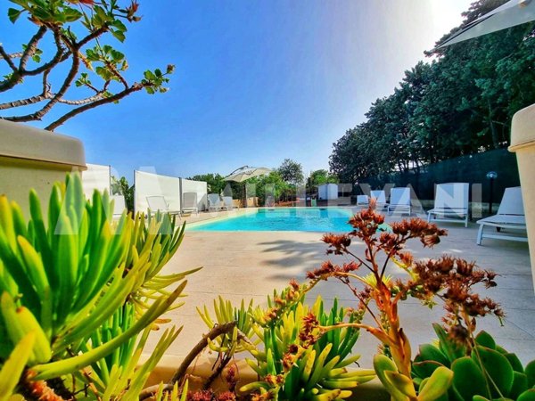 casa indipendente in vendita a Santa Croce Camerina in zona Punta Secca