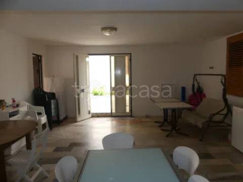 casa indipendente in vendita a Santa Croce Camerina in zona Punta Secca