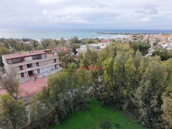 casa indipendente in vendita a Santa Croce Camerina in zona Punta Braccetto