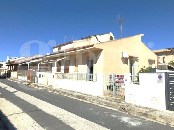 casa indipendente in vendita a Santa Croce Camerina in zona Casuzze/Kaukana