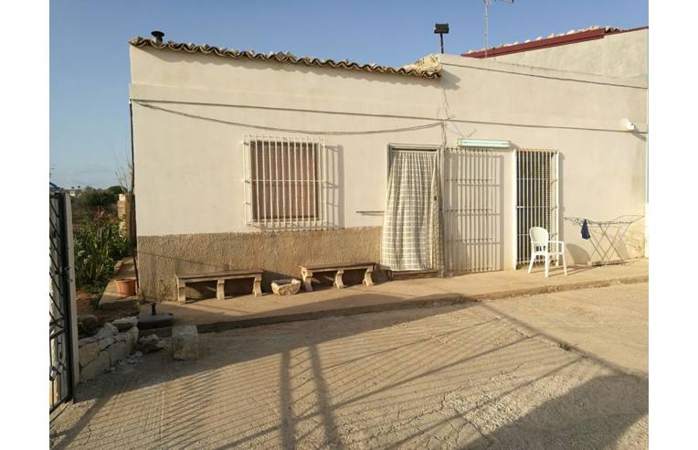 casa indipendente in vendita a Santa Croce Camerina