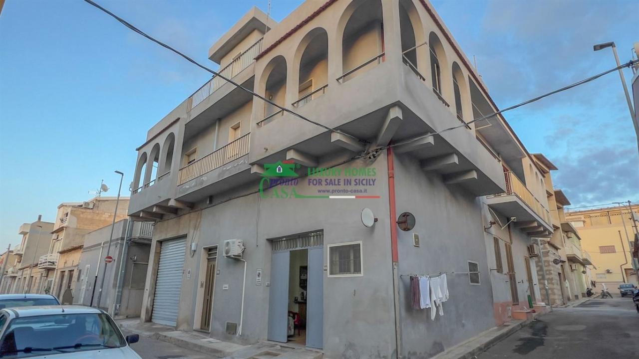 casa indipendente in vendita a Santa Croce Camerina