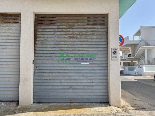 locale di sgombero in vendita a Santa Croce Camerina in zona Casuzze/Kaukana