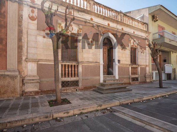 casa indipendente in vendita a Santa Croce Camerina in zona Punta Secca
