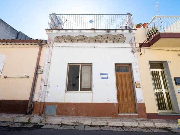 casa indipendente in vendita a Santa Croce Camerina