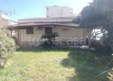 casa indipendente in vendita a Santa Croce Camerina in zona Punta Secca